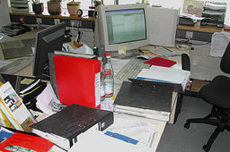 Chaos im Büro. Bild: pixelio.de - jupp55