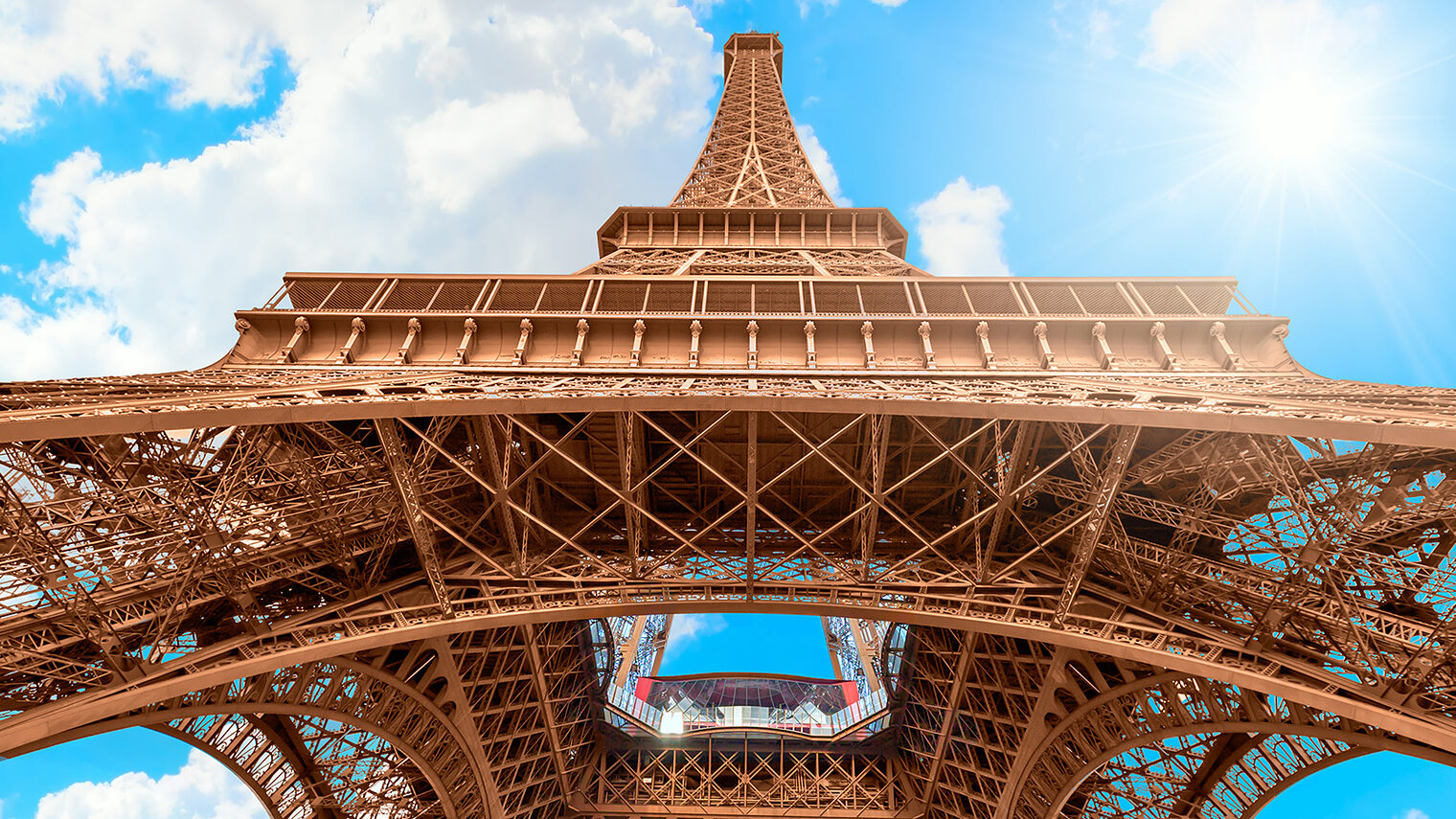 Eiffelturm, Paris, Denkmal. Bild: muratart / stock.adobe.com