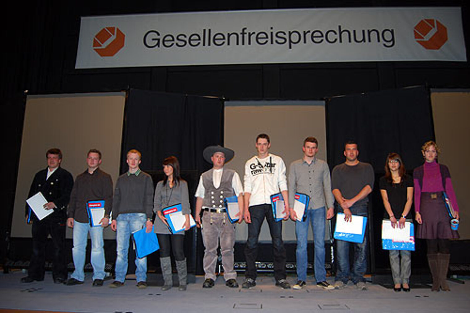Gesellenfreisprechung am 19. Februar 2010 - Ehrung der Sieger im Leistungsvergleich der Handwerksjugend "Profis leisten was" 2009