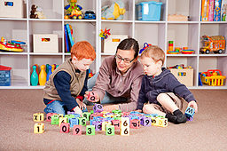 Kinderbetreuung. Bild: fotolia.com - sdenness