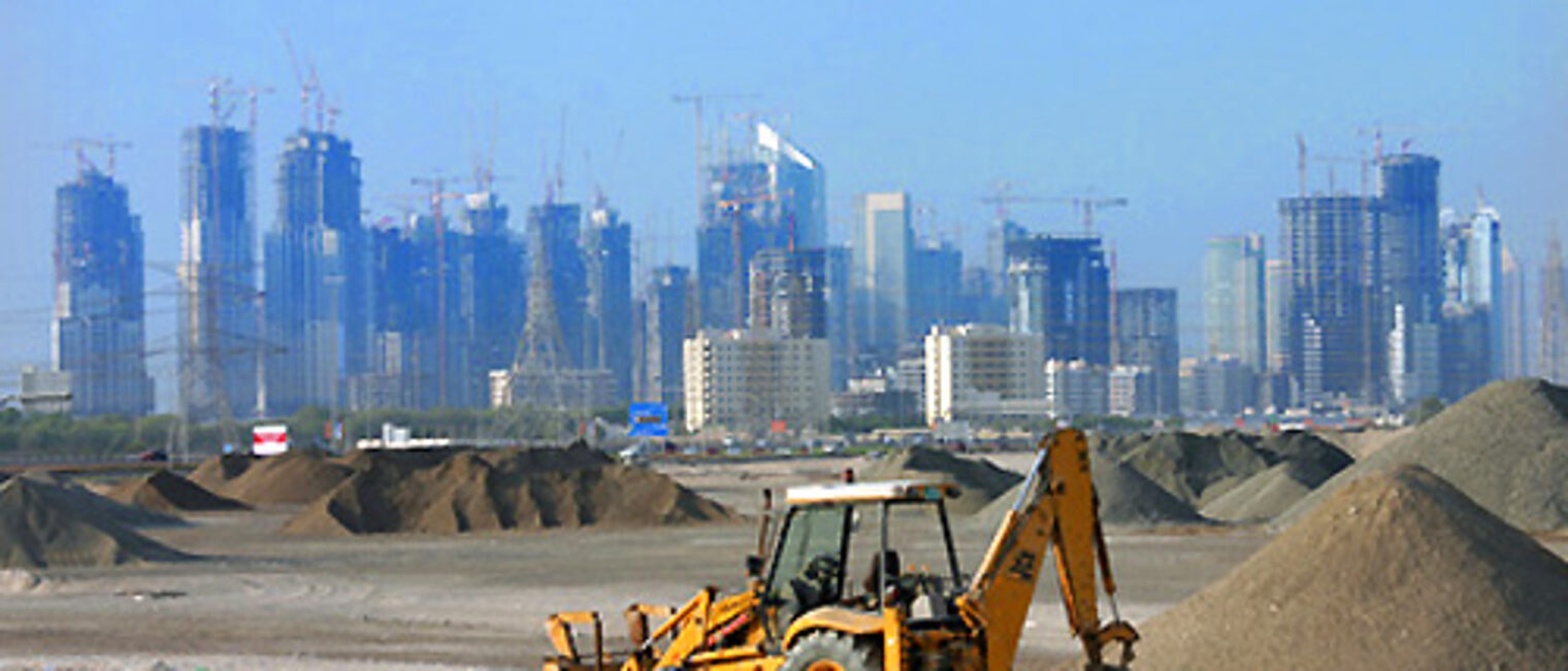 Baustelle in Dubai. Bild: fotolia.com - khorixas