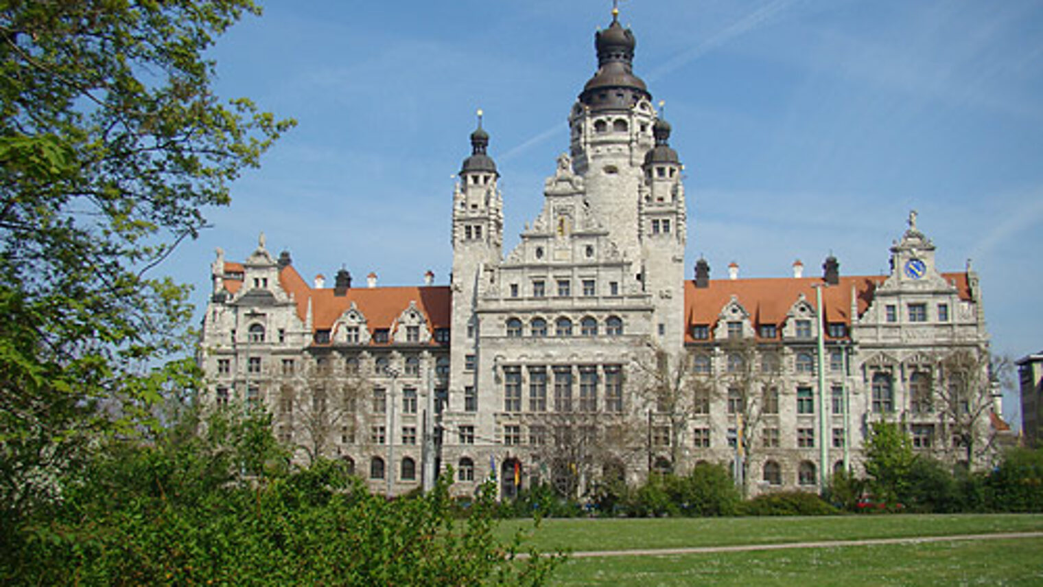 Neues Rathaus Leipzig. Bild: pixelio.de - Martin Wolf