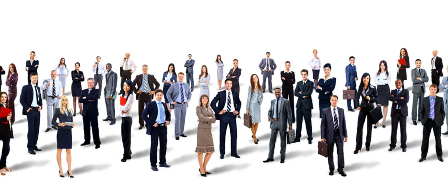 Group of business people. Isolated over white background Schlagwort(e): group, professional, businessman, people, business, team, women, white, isolated, person, teamwork, young, smile, work, happy, occupation, men, adult, successful, success, businesswoman, human, staff, businessmen, male, crowd, female, businesspeople, manager, standing, man, worker, light, line, connection, fun, background, beautiful, togetherness, diversity, many, together, old, modern, suit, different, studio, boss, career, big