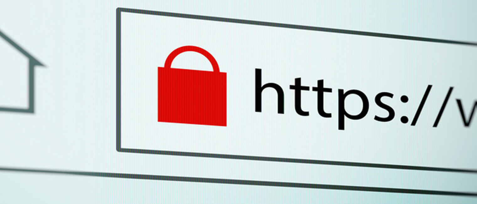 Close-up of a browser window showing lock icon during SSL connection Schlagwort(e): address, browser, close, close-up, closeup, computer, concept, cyber, ecommerce, encrypted, encryption, https, icon, internet, lcd, lock, macro, network, online, padlock, photo, privacy, protocol, screen, secure, security, shot, site, ssl, up, url, web, website, wide, world, www