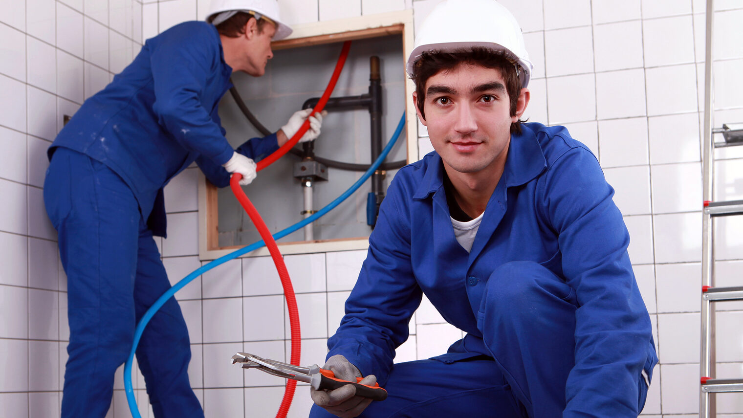 Plumbing team with a toolbox Schlagwort(e): _#CR_3002003, _#CC_1010040, _#M_Octeau_Dominique_191110, _#M_Jesus_Mickael_191110, abstract, bathroom, blue, builder, building, cable, cold, construction, contractor, equipment, flexi, flexible, handsome, handyman, home, hot, industrial, industry, installing, interior, job, laborer, ladder, landscape, maintenance, male, man, mature, occupation, people, person, pipe, plumber, plumbing, profession, professional, red, service, team, tool, toolbox, tools, uniform, vocational, water, white, work, worker, workforce, young, abstract, bathroom, blue, builder, building, cable, cold, construction, contractor, equipment, flexi, flexible, handsome, handyman, home, hot, industrial, industry, installing, interior, job, laborer, ladder, landscape, maintenance, male, man, mature, occupation, people, person, pipe, plumber, plumbing, profession, professional, red, service, team, tool, toolbox, tools, uniform, vocational, water, white, work, worker, workforce, young