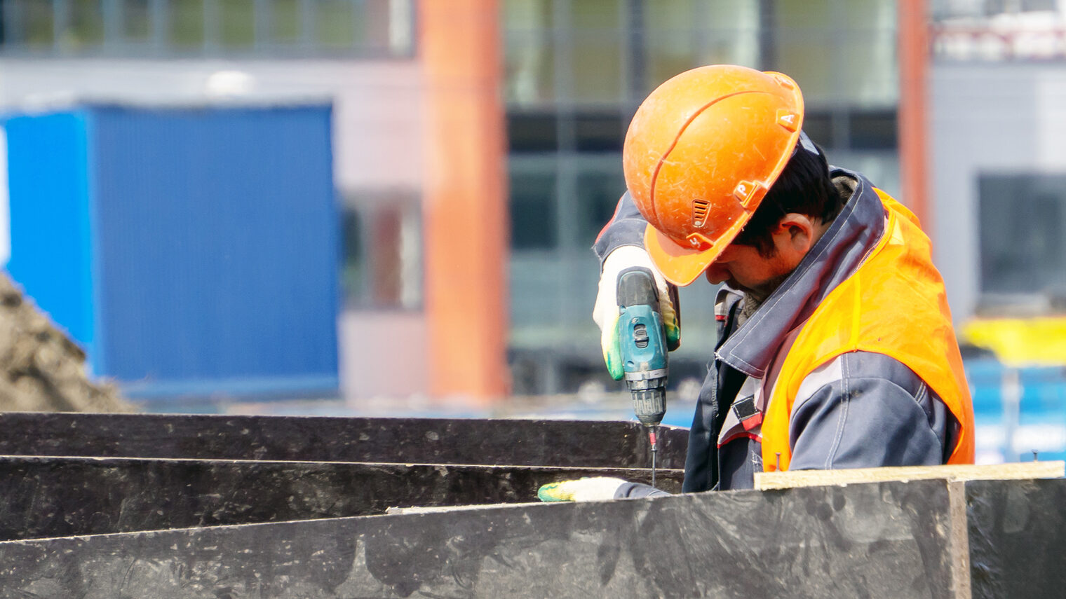 reinforcement, armature, concrete, orange, guest worker, asians, builder, craftsperson, dirt, gastarbeiter, handyman, migrant, earth, ground, earthwork, formwork, constructing, buildings, building, construction, hard hat, waistcoat, coveralls, construction site, carcass, building materials, brick, block, brickwork, cement, job, worker, working, saw