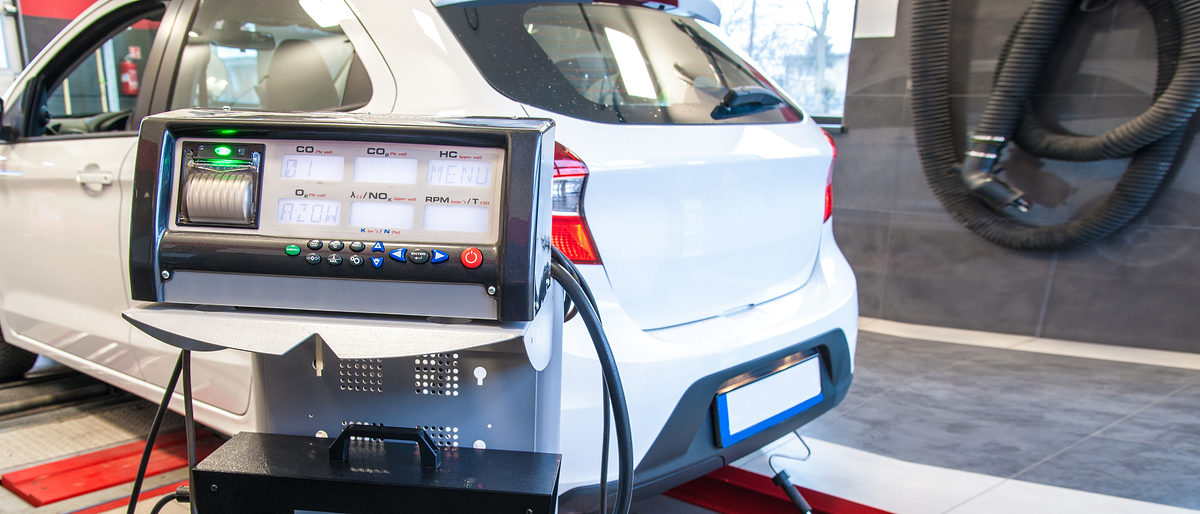 car, test, exhaust, emission, emissions, smoke, gas, fumes, check, automobile, pipe, pollution, sensor, auto, carbon, checking, dioxide, co2, red, mechanic, diesel, testing, measuring, garage, dirty, vehicle, engine, automotive, muffler, inspection, smog, control, equipment, industry, transportation, air, data, traffic, transport, technology