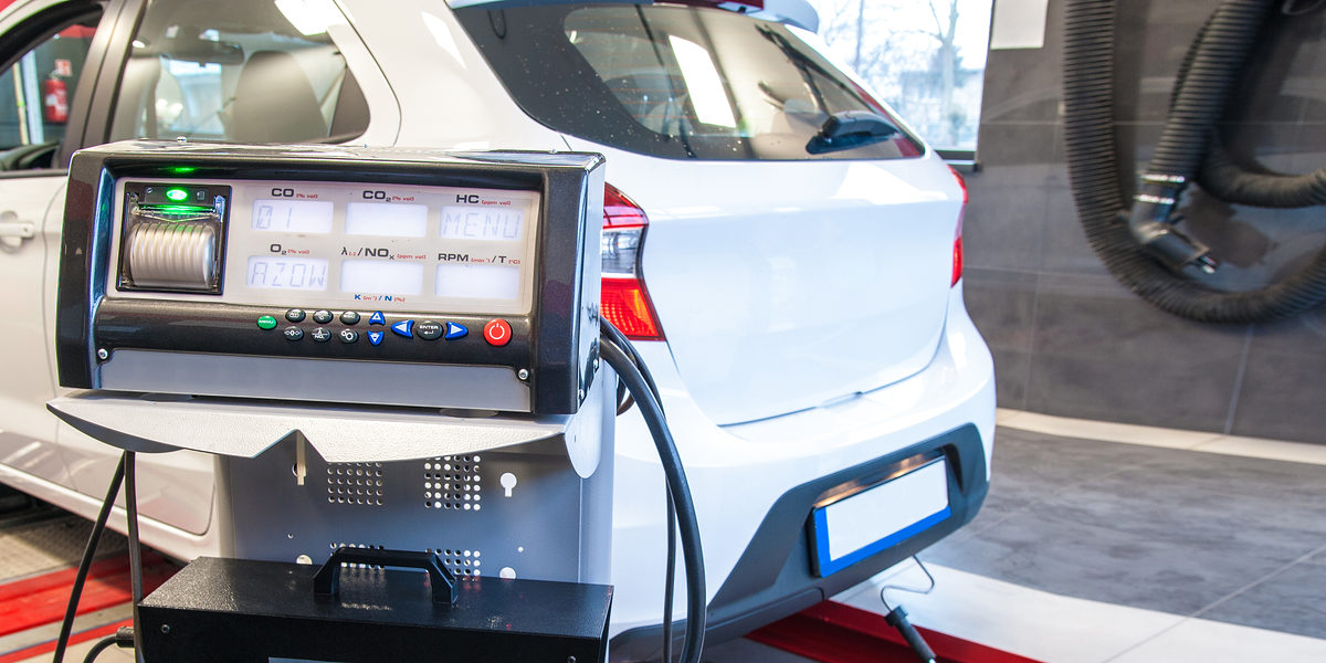 car, test, exhaust, emission, emissions, smoke, gas, fumes, check, automobile, pipe, pollution, sensor, auto, carbon, checking, dioxide, co2, red, mechanic, diesel, testing, measuring, garage, dirty, vehicle, engine, automotive, muffler, inspection, smog, control, equipment, industry, transportation, air, data, traffic, transport, technology