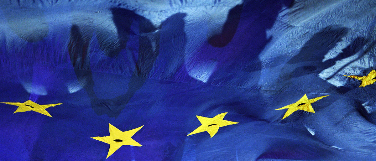 European citizen - graphic concept Schlagwort(e): eu, europa, flag, migrant, crisis, union, concept, european, bac