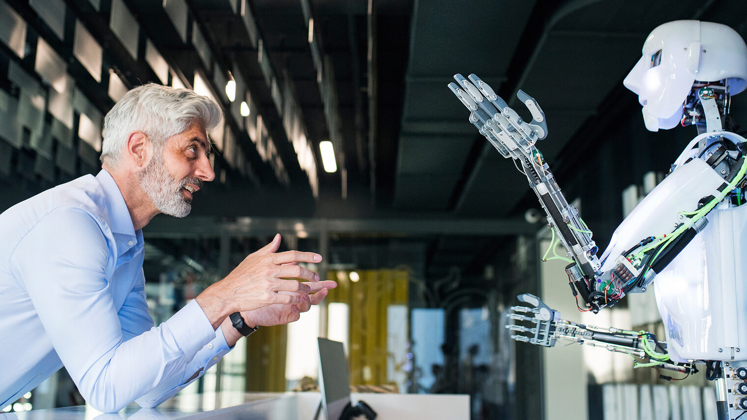 KI, Künstliche Intelligenz, Roboter. Bild: Halfpoint / stock.adobe.com