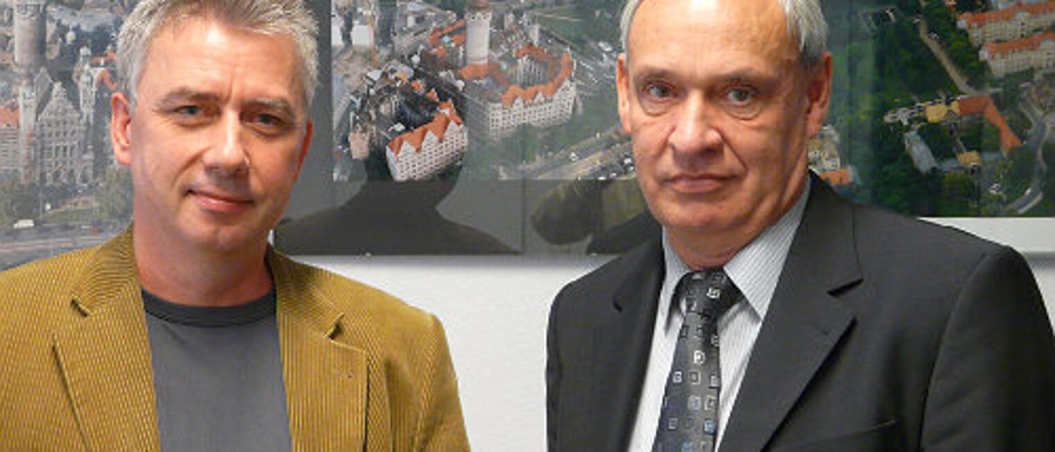 Raimund Krell (links) und Ulf Schirrmeister sorgen dafür, dass die bauinvestitionen aus dem Konjunkturpaket zügig ausgeführt werden können.