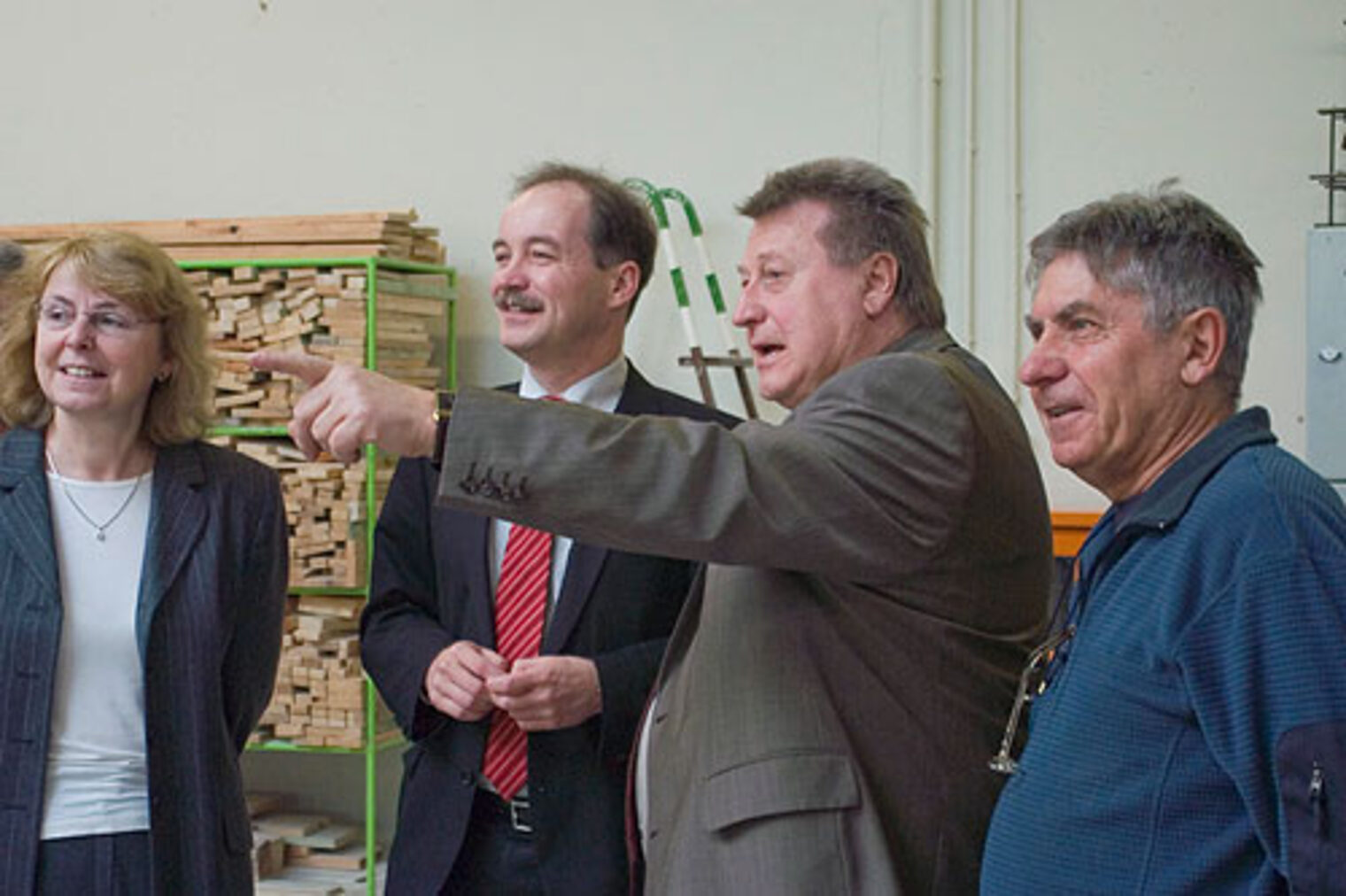 Besuch des sächsischen Staatsministers für Wirtschaft, Arbeit und Verkehr, Sven Morlok, im Bildungs- und Technologiezentrum der Handwerkskammer zu Leipzig.