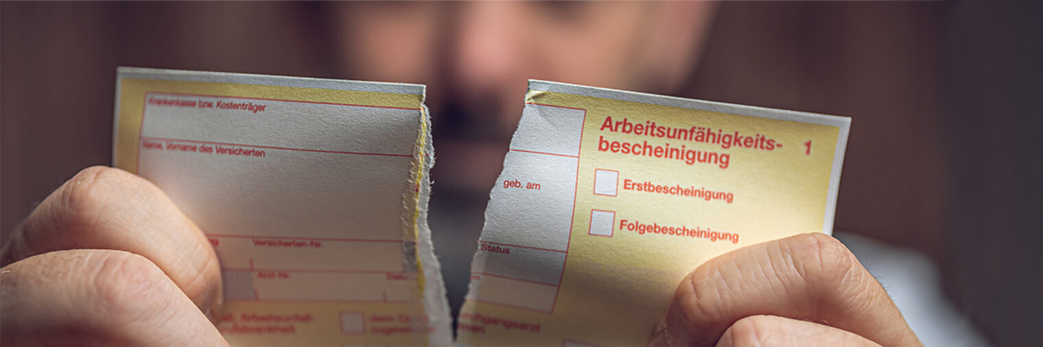 Arbeitsunfähigkeitsbescheinignung. Bild: mpix-foto / stock.adobe.com