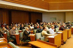 Etliche Unternehmer informierten sich bei der Vergabekonferenz 2010 im Leipziger Rathaus.