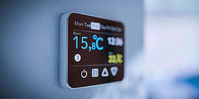 Thermostatsteuerung einer Heizungsanlage. Bild: stock.adobe.com / guteksk7