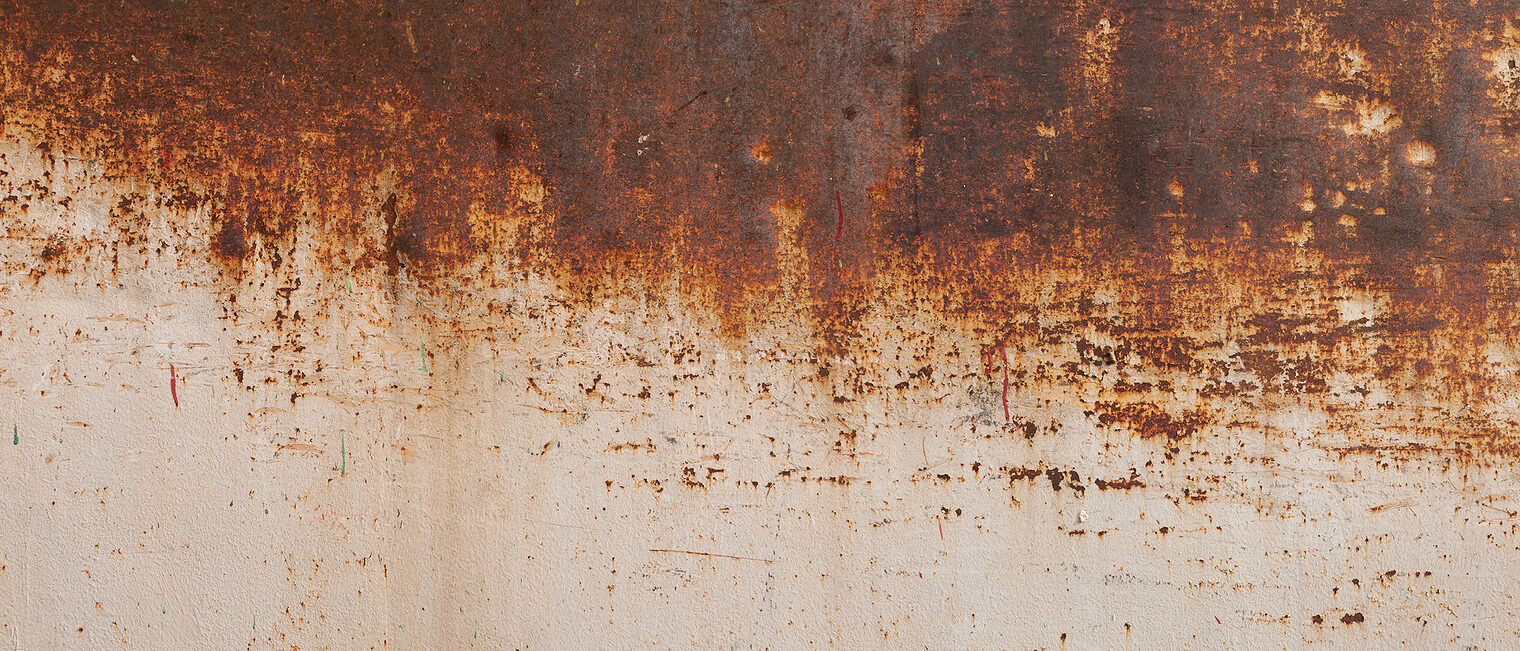 Metalloberfläche mit Rost. Bild: stock.adobe.com / Ammak