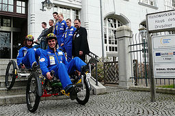 Deutsches Moonbuggy-Team wird von regionalen Unternehmen unterstützt.