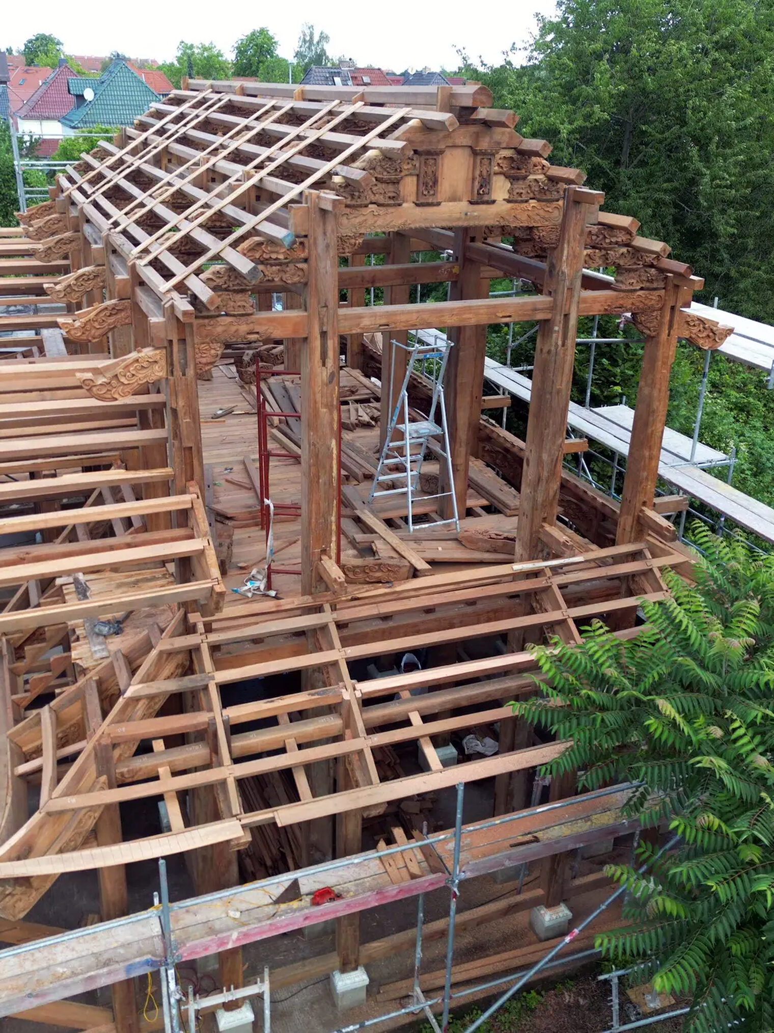 Vietnamesischer Tempelbau in Taucha – traditionelle vietnamesische Holzbaukunst.
