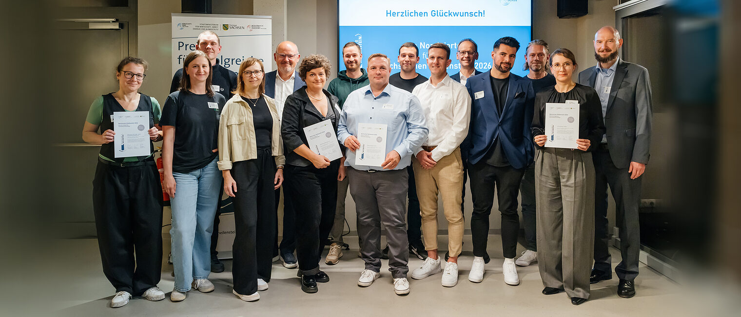 Gruppenbild der für den Sächsischen Meilenstein 2026 Nominierten aus der Region Leipzig und Nordsachsen. 