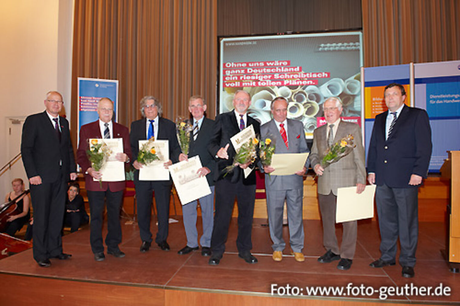 Impressionen der Festveranstaltung anlässlich der Verleihung der goldenen Meisterbriefe 2011. Bild: 41