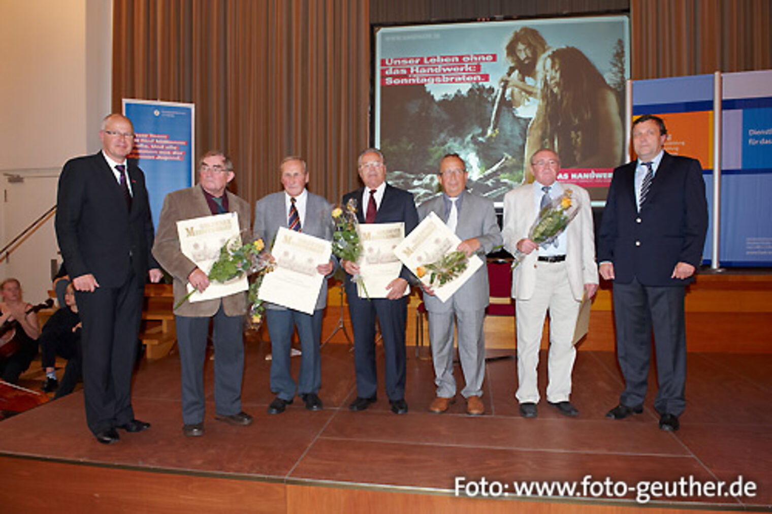 Impressionen der Festveranstaltung anlässlich der Verleihung der goldenen Meisterbriefe 2011. Bild: 47