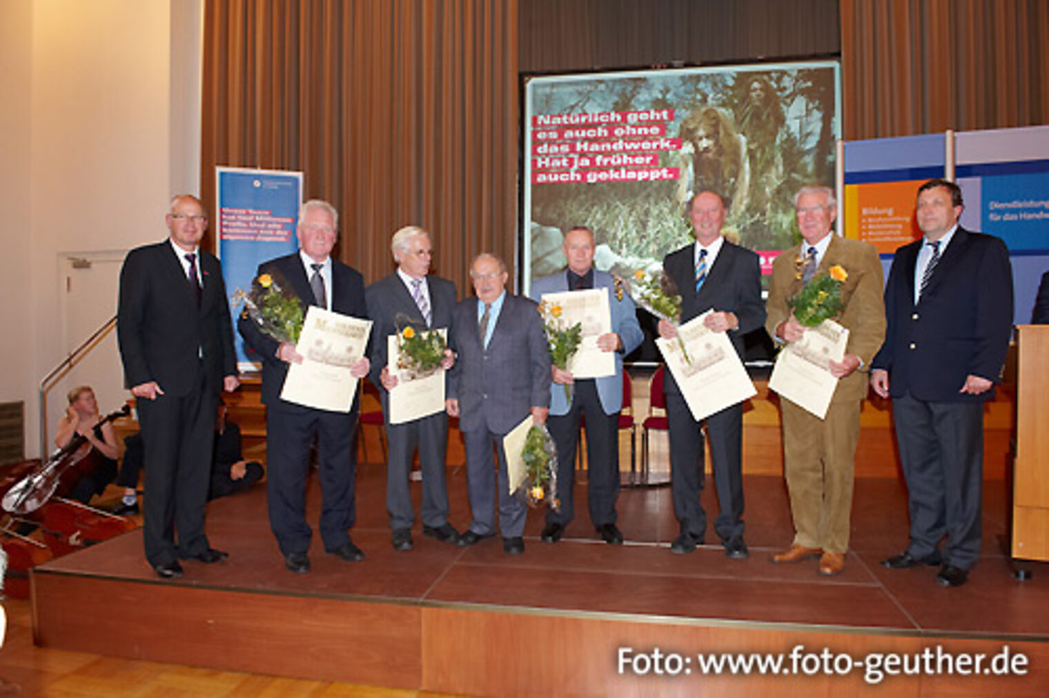 Impressionen der Festveranstaltung anlässlich der Verleihung der goldenen Meisterbriefe 2011. Bild: 54