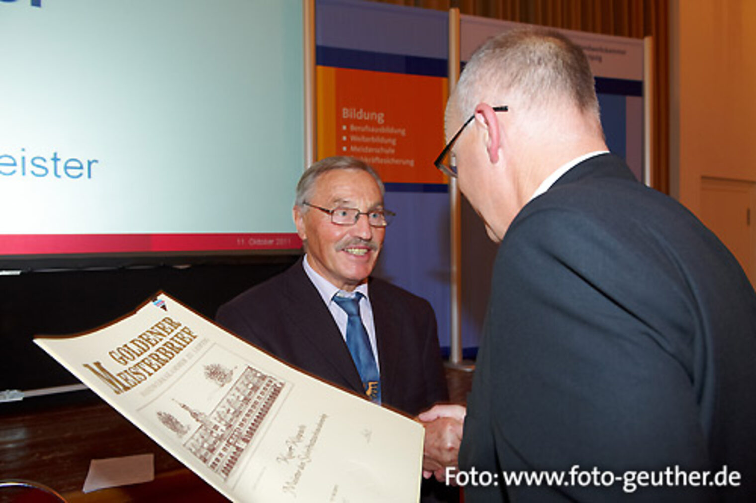 Impressionen der Festveranstaltung anlässlich der Verleihung der goldenen Meisterbriefe 2011. Bild: 56