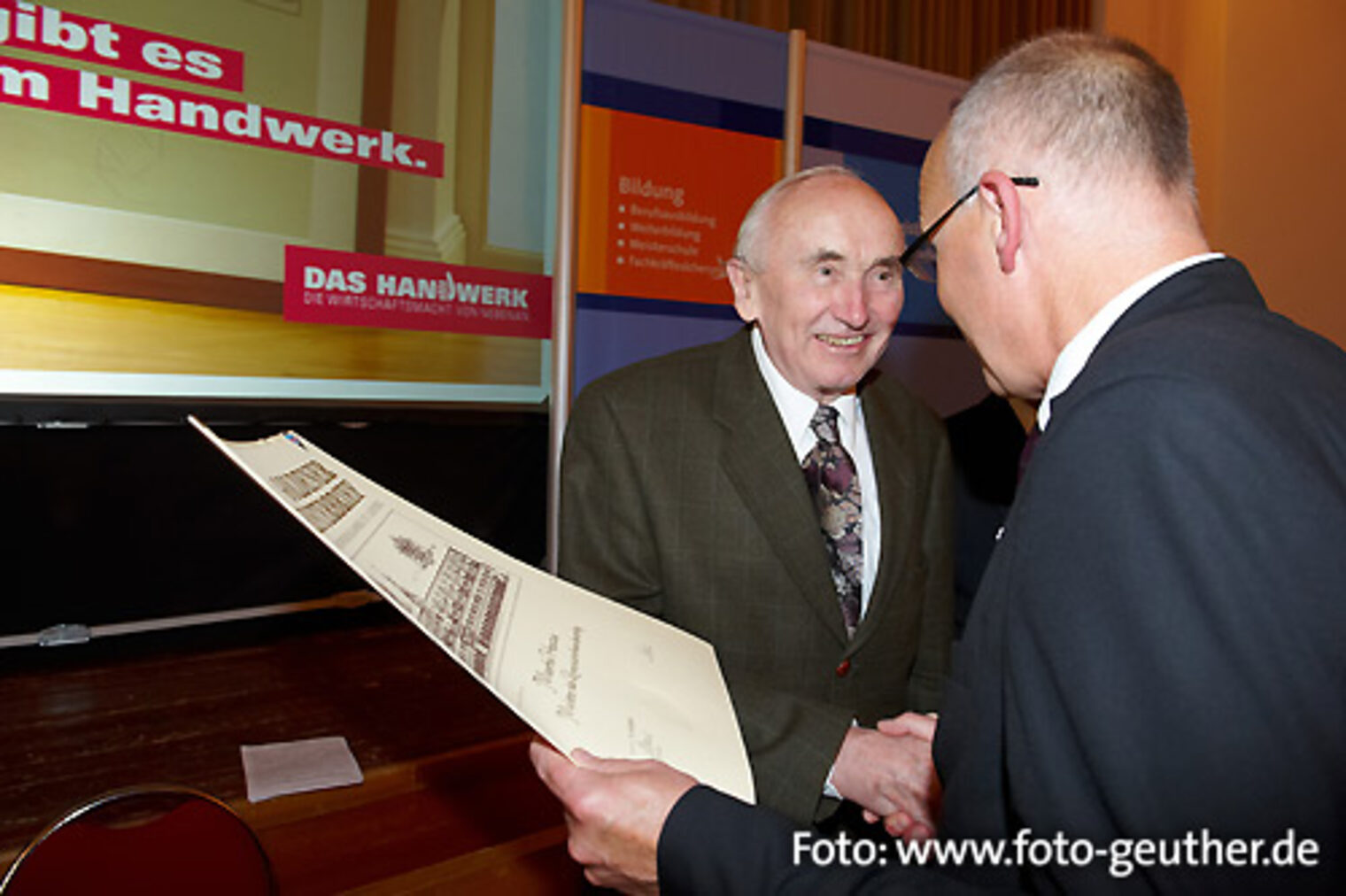 Impressionen der Festveranstaltung anlässlich der Verleihung der goldenen Meisterbriefe 2011. Bild: 63