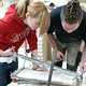 Girls' Day 2009 im BTZ: Lehrlinge zeigten den jungen Frauen was ihr Arbeitsbereich für Anforderungen bereit hält.