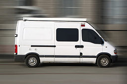 Lieferwagen. Bild: fotolia.com - schaltwerk