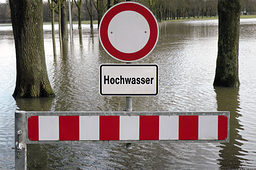 Hochwasser. Bild: pixelio.de - kladu