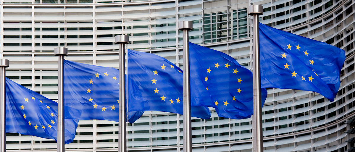 Europafahnen. Bild: fotolia.com - jorisvo
