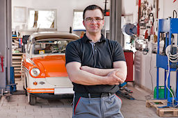 Kfz-Werkstatt. Bild: fotolia.com - Albert Schleich