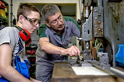 Ausbildung. Bild: fotolia.com - Jörn Buchheim