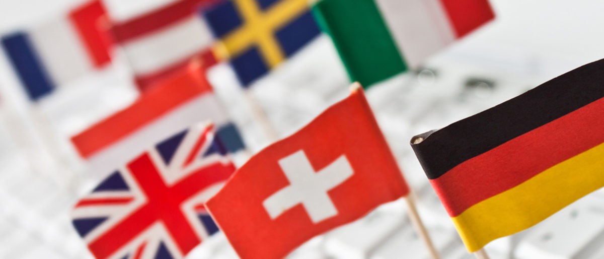 europa, Tastatur, PC, Transaktionssteuer, ESFS, Rettungsschirm, bildung, international, flaggen, symbol, fremdsprachen, europäische, politik, politisch, hintergrund, Börse, finanzen, finanzmarkt, wirtschaft, grenzen, business, erfolg, krise, austausch, beruf, import, export, handel, handelszone, zukunft, auswandern, lernen, studium, pisa, partnerschaft, reisen, urlaub, sicherheit, jeans, kulturaustausch, tourismus, wettbewerb, studieren, flexibel, auslandsaufenthalt, jobs, arbeitsplätze, flexibilität, sprachen, kultur