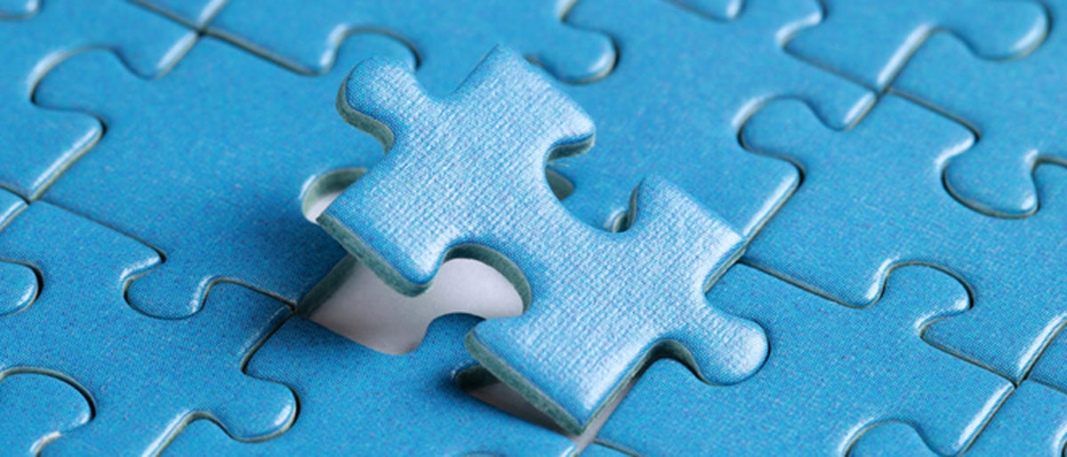 Das letzte Teil im Puzzle Erfolg haben, Teamwork, Ende, Problem lösen Schlagwort(e): Puzzle, Erfolg, erfolgreich, Business, Lösung, Problem, Probleme, lösen, Strategie, Ende, Schluss, beenden, Teil, Teile, Stück, Stücke, Konzept, Konzepte, Idee, Ideen, Verbindung, verbinden, Puzzel, Spiel, Puzzlespiel, zusammen, zusammenarbeit, Kooperation, Symbol, Teamwork, Team, Organisation, organisieren, planen, Entscheidung, entscheiden, Integration, suche, suchen