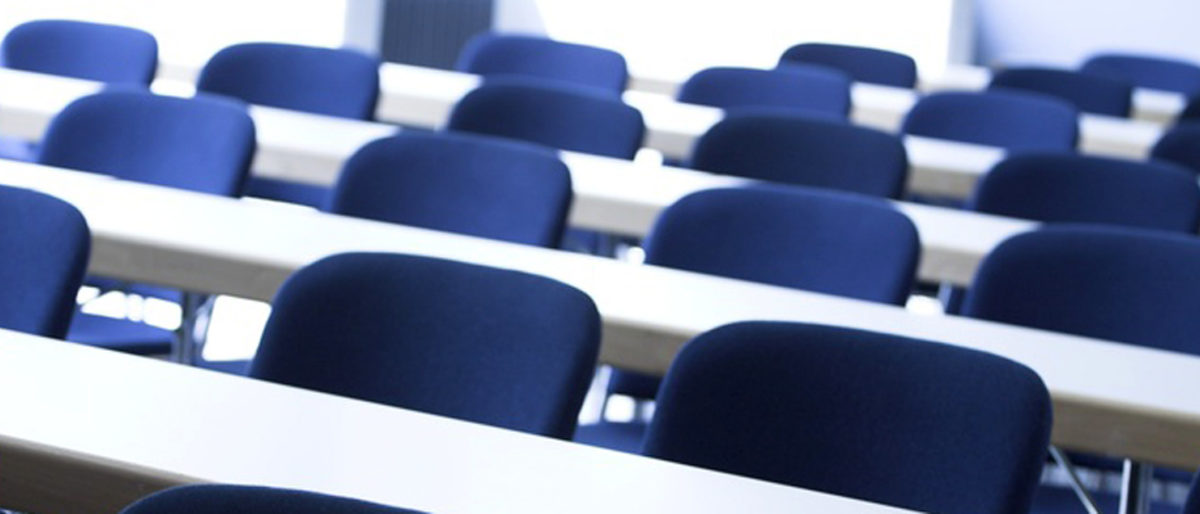 Seminarraum, Raum, Tische, Stühle, Stuhl, Schule, Seminar, Bildung, Weiterbildung, Besprechungsraum, Workshop, Besprechungszimmer, Konferenz, Konferenzsaal, Sitzplätze, Sitzreihe, Stuhlreihe, Vortrag, Tischreihe, seminarraum, raum, tische, sthle, stuhl, schule, seminar, bildung, weiterbildung, besprechungsraum, workshop, besprechungszimmer, konferenz, konferenzsaal, sitzpltze, sitzreihe, stuhlreihe, vortrag, tischreihe