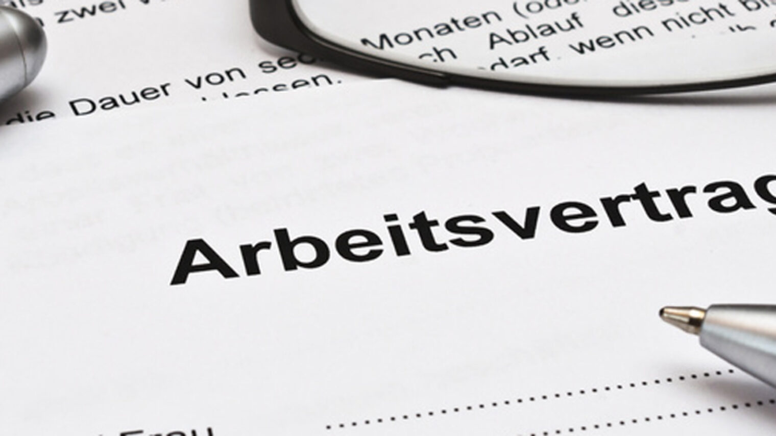 arbeitsvertrag, arbeitsverhltnis, jobangebot, bewerbung, brille, arbeitsmarkt, vertrag, probezeit, angebot, angestellter, arbeit, arbeiter, arbeitgeber, arbeitnehmer, arbeitsamt, arbeitsangebot, arbeitsgericht, arbeitslos, arbeitslosigkeit, arbeitsrecht, arbeitssuche, arbeitsvermittlung, ausfllen, befristet, beschftigung, beschftigungsverhltnis, dienstnehmer, dienstverhltnis, dienstvertrag, dokument, einstellung, formular, fller, hand, job, jobbrse, jobsuche, kollektivvertrag, kndigen, kndigung, muster, personal, recht, schreiben, stellenangebote, stellenanzeige, stellenmarkt, stellenvermittlung, unbefristet, vordruck