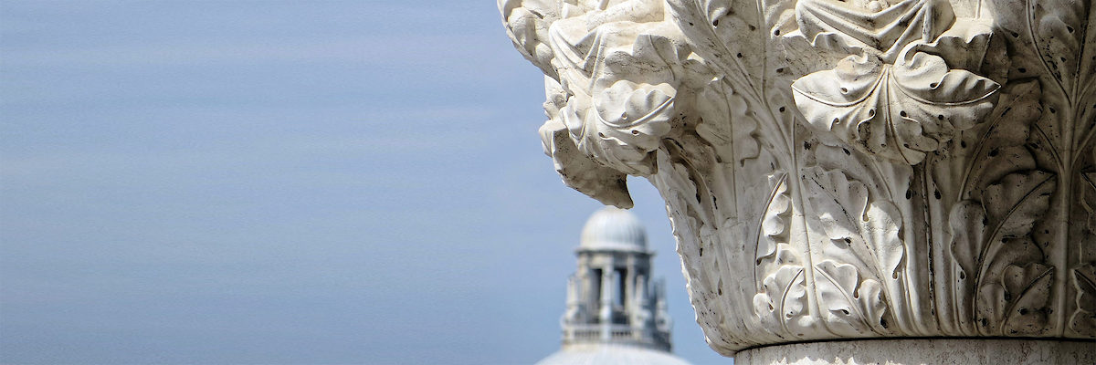 Denkmal / Säule: Bild: DEZALB / pixabay.com