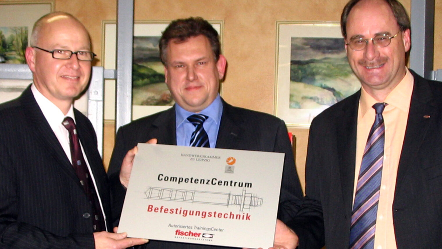 CompetenzCentrum vermittelt Know-how auf dem Gebiet der Befestigungstechnik