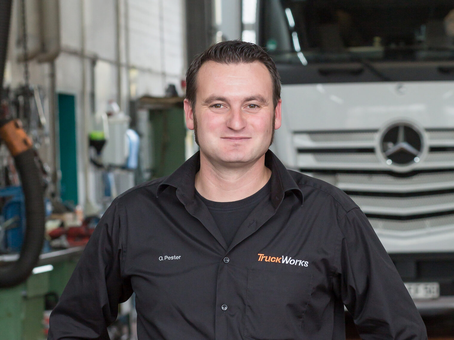 Meisterjahrgang 2017: Oliver Pester / Karosserie- und Fahrzeugbauermeister sowie Kraftfahrzeugtechnikermeister. Bild: Katrin Müller-Niebergall