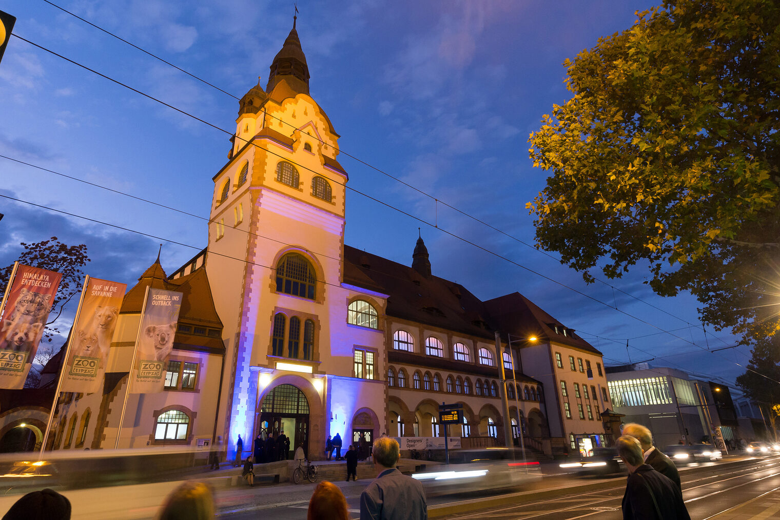 Kongresshalle am Zoo.