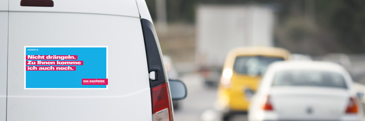 Imagekampagnenaufkleber auf einem Transporter. Bild: ellisia / fotolia.com