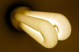 Energiesparlampe. Bild: aboutpixel.de - Jacques Kohler 