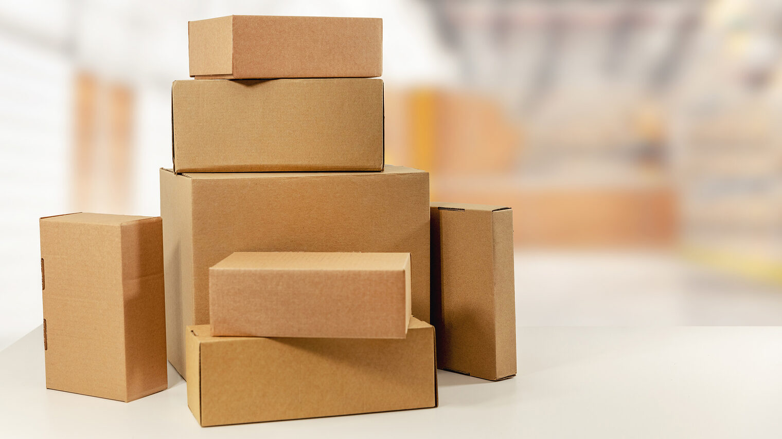 Logistik, Verpackung, Kartons, Kisten.
