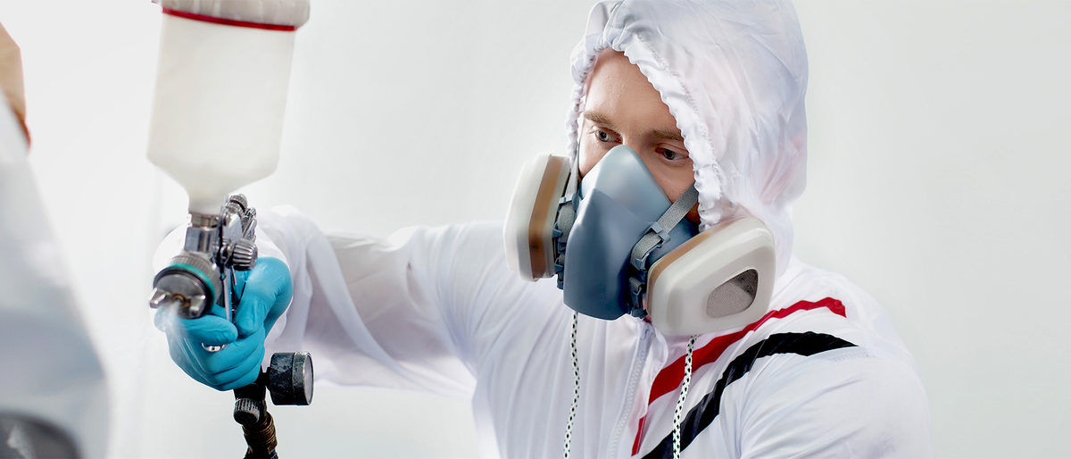 Airbrush im Maler- und Lackiererhandwerk. Bild: BlueSkyImages / fotolia.com