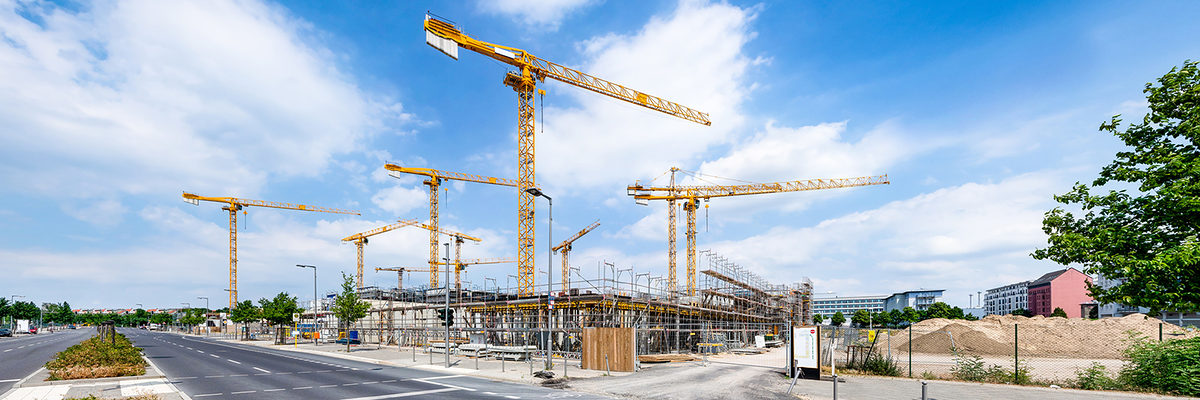 bauwirtschaft, hochbau, baustelle, großbaustelle, industrie, wirtschaft, baugewerbe, immobilienmarkt, investition, infrastruktur, neubau, bau, kran, immobilie, baukran, kräne, bauwesen, sommer, arbeit, bauingenieurwesen, business, gross, haus, stadt, gebäude, projekt, technik, baugrundstück, grundstück, hausbau, bauen, europacity, berlin, planung, konstruktion, baukräne, blau, beton, baubranche, panorama, bauindustrie, arbeiten, arbeitsplätze, bauboom, arbeitsplatz, bauprojekt, baukosten, bauplanung, immobilien, wachstum