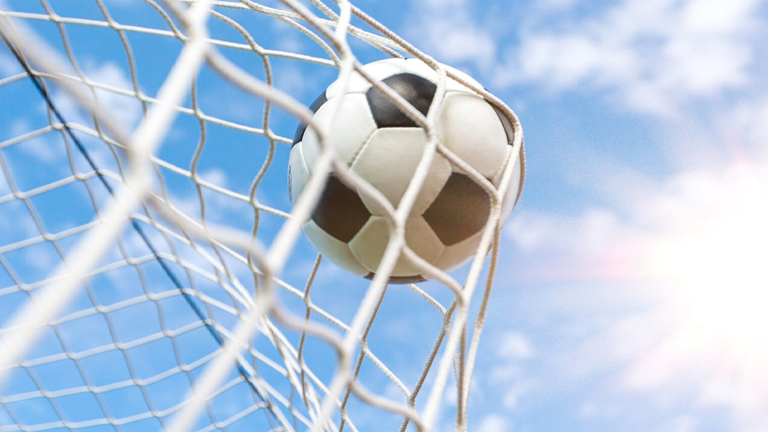 Soccer ball in goal, sport concept Schlagwort(e): 643, ball, soccer, goal, game, sport, leisure, activity, competition, pla, 643, ball, soccer, goal, game, sport, leisure, activity, competition, play, fun, white, recreational, shoot, entertainment, background, victory, equipment, season, summer, grass, meadow, outdoors, field, success, line, symbol, moving, net, movement, fly, gate, football, playground, league, win, sporting, athletic, kick, excercise, kick-off, soccer ball, winning, close-up, closeup, goalpost, goal net, successful, goal post