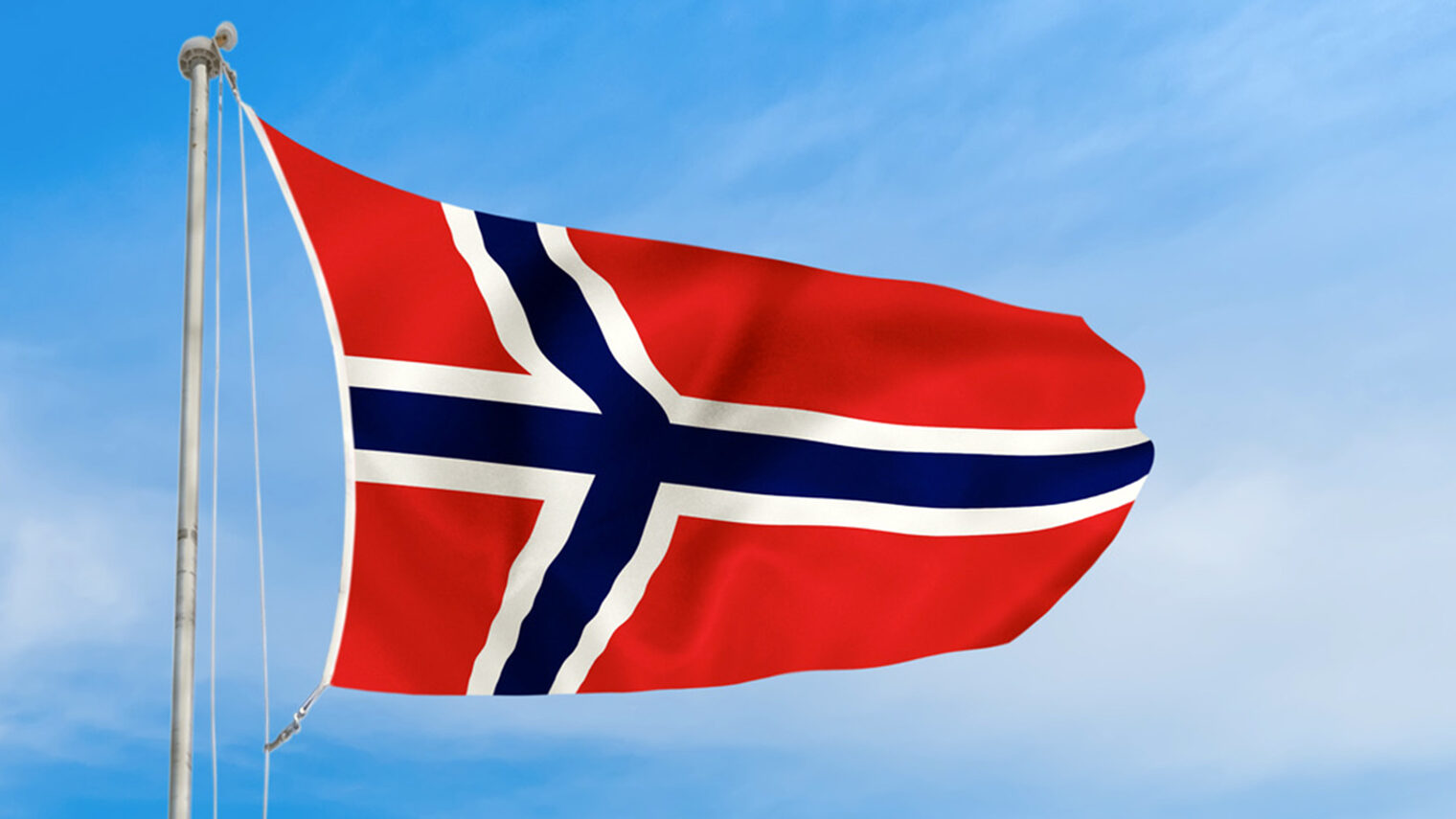 Norway flag blowing in the wind over nice blue sky background Schlagwort(e): Norway, Norwegian flag, flag, banner, background, sky, pole, day, blue, cloud, summer, pattern, wave, pride, white, country, wind, cloudy, curve, fluttering, freedom, full, holiday, horizontal, illustration, independence, national, nobody, patriotism, stand, sunlight, symbol, three-dimensional