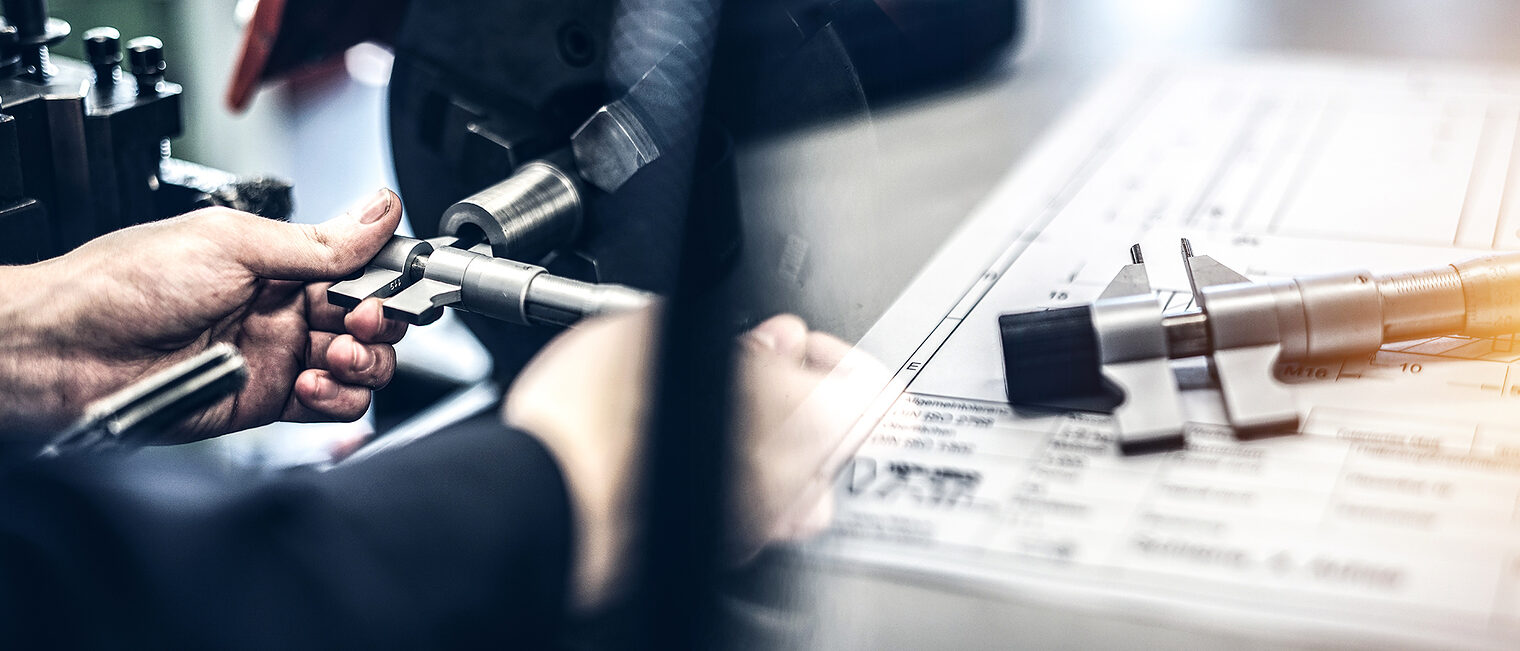 technik, industrie, fertigung, fabrik, zerspanen, metall, zerspanungstechnik, messen, fräsmaschine, drehmaschine, cnc, metall industrie, drechselbank, maschine, mechanik, metallverarbeitung, stahl, teil, produktion, maschinenbau, branche, öl, anlagen, instandsetzung, tool, kraft, mechanisch, stahlwelle, welle, edelstahl, kühlung, schmierung, werkzeug